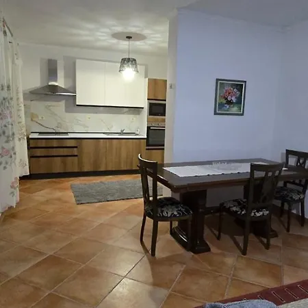 Apartament Cosy & Modern Family Tirana